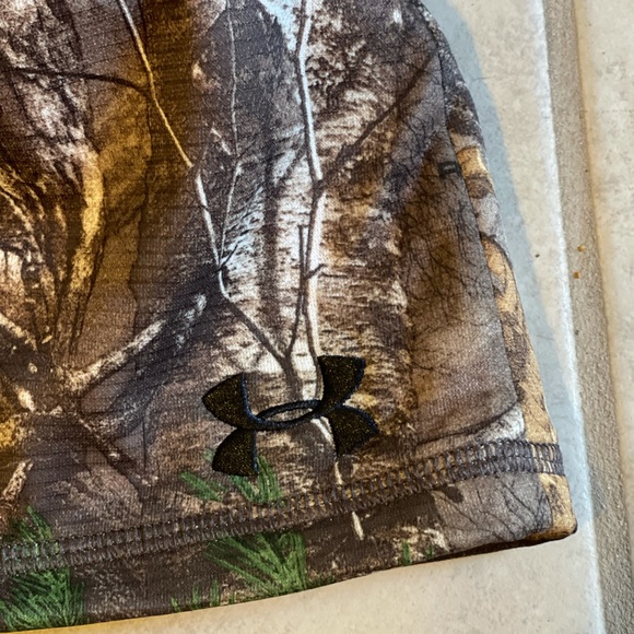 Under Armour realtree coldGear Reversible Beanie Forest Camo Oranges 1359840-946 - Picture 4 of 6